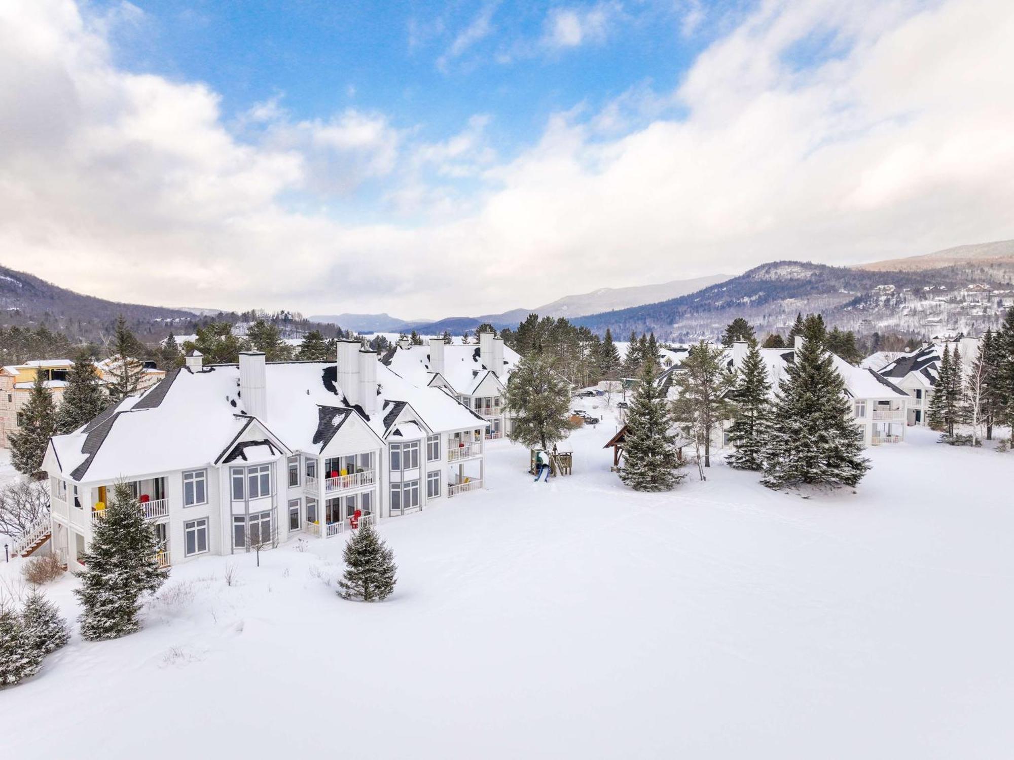 Hilton Grand Vacations Club Tremblant Canada Mont-Tremblant Exterior foto