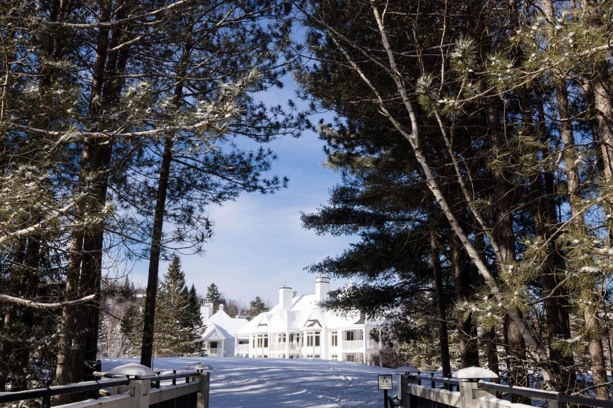 Hilton Grand Vacations Club Tremblant Canada Mont-Tremblant Exterior foto